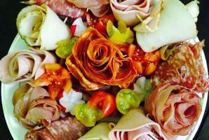 happy hours charcuterie